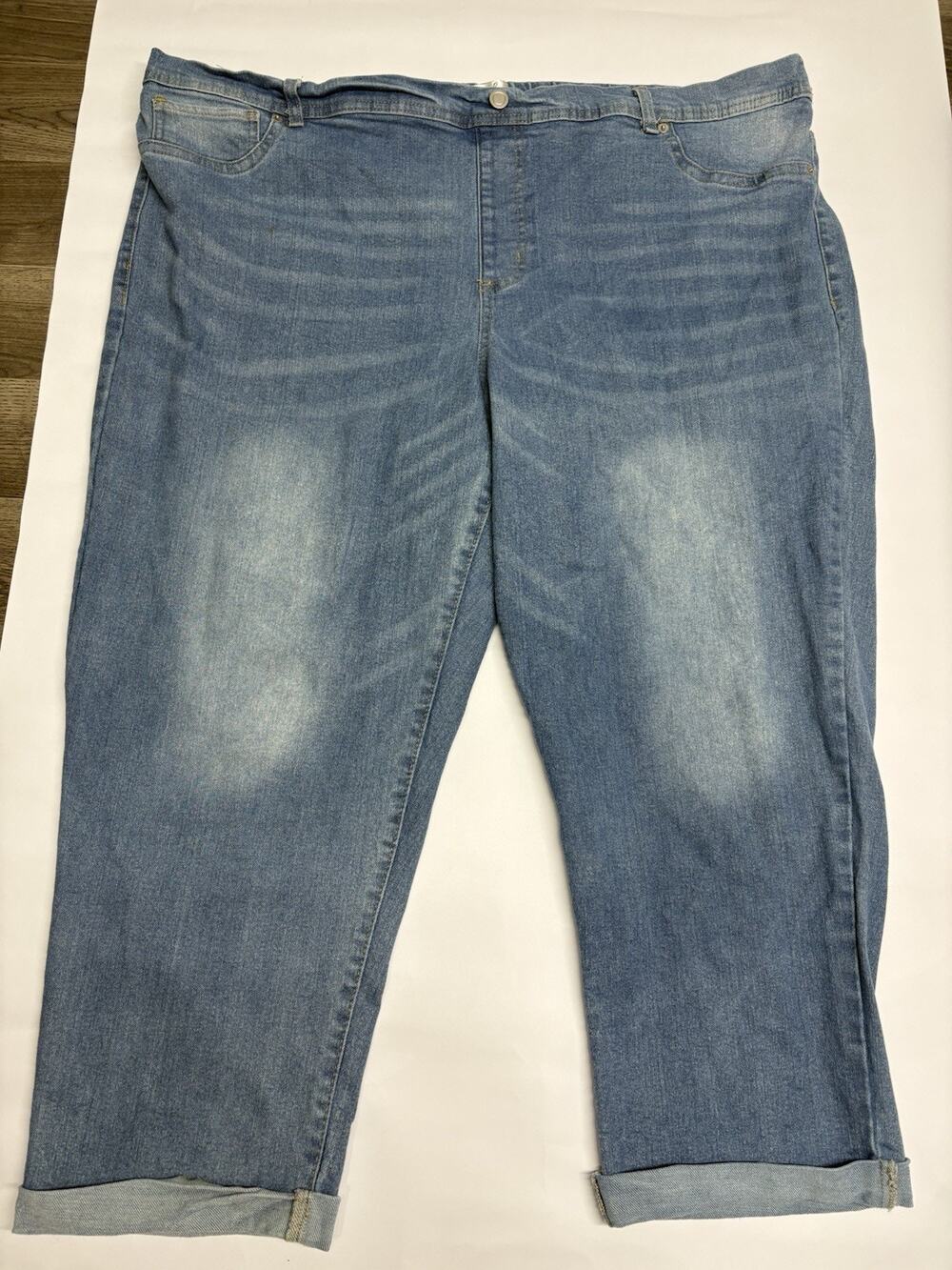 Just Be Women’s 3X Pull On Denim Capri Jeans Light Wash Stretch Plus Size